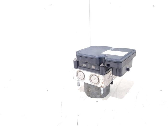 Gebruikte ABS Pomp Volkswagen Polo V (6R) 1.2 12V BlueMotion Technology Prijs € 19,95 Margeregeling aangeboden door GEJO Revisie & Onderdelen BV