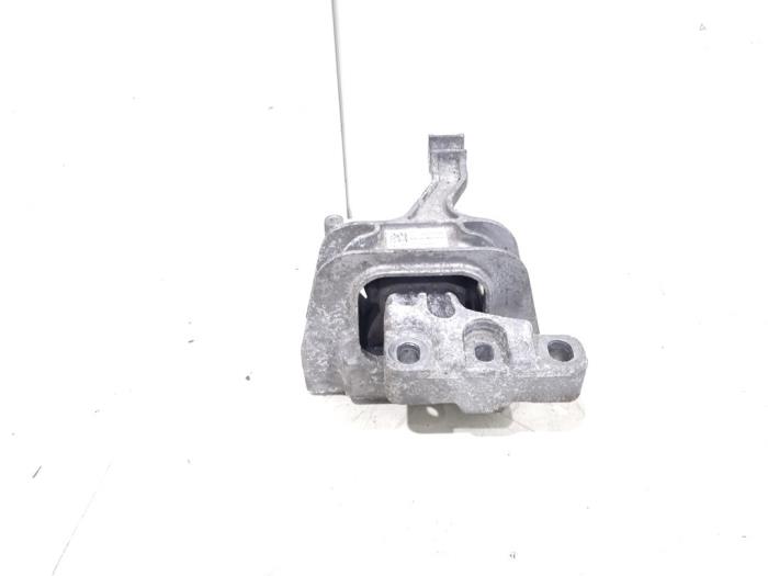 Gebruikte Motorsteun Volkswagen Golf VII (AUA) 1.2 TSI 16V Prijs € 14,00 Margeregeling aangeboden door GEJO Revisie & Onderdelen BV