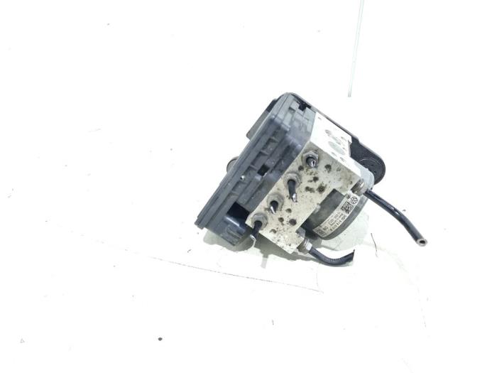 Gebruikte ABS Pomp Volkswagen Golf VII (AUA) 1.2 TSI 16V Prijs € 70,00 Margeregeling aangeboden door GEJO Revisie & Onderdelen BV