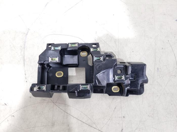 Gebruikte Dashboard deel Audi e-tron (GEN) 55 quattro Prijs € 14,00 Margeregeling aangeboden door GEJO Revisie & Onderdelen BV