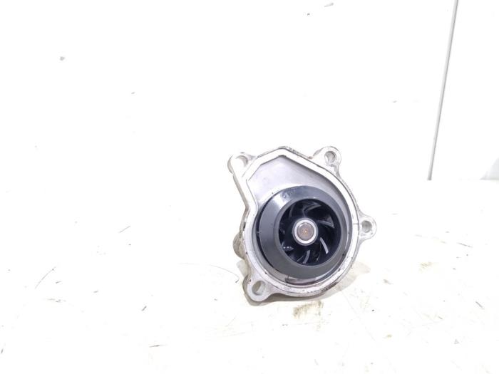 Gebruikte Waterpomp Volkswagen Polo V (6R) 1.2 12V BlueMotion Technology Prijs € 16,00 Margeregeling aangeboden door GEJO Revisie & Onderdelen BV