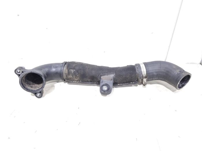 Gebruikte Intercooler Slang Audi A6 Avant (C7) 2.0 TDI 16V Prijs € 70,00 Margeregeling aangeboden door GEJO Revisie & Onderdelen BV