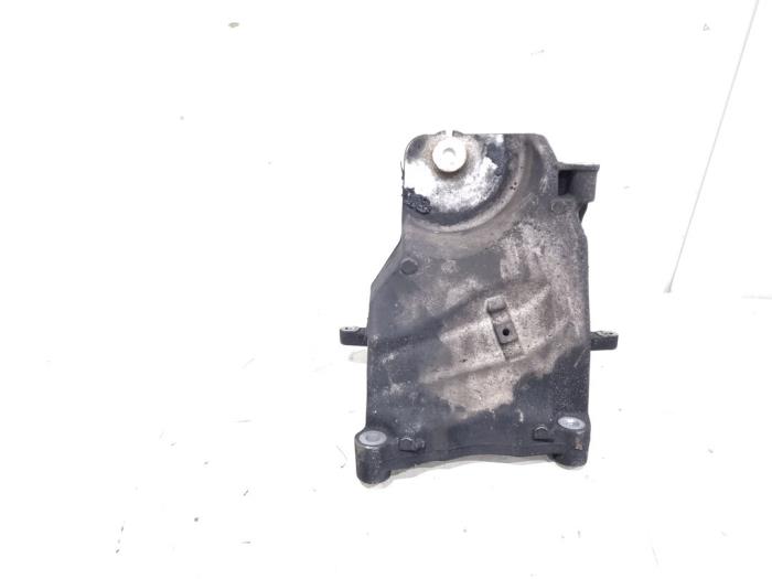 Gebruikte Motorrubber Mercedes C (W205) C-180 1.6 CDI BlueTEC, C-180 d 16V Prijs € 35,00 Margeregeling aangeboden door GEJO Revisie & Onderdelen BV