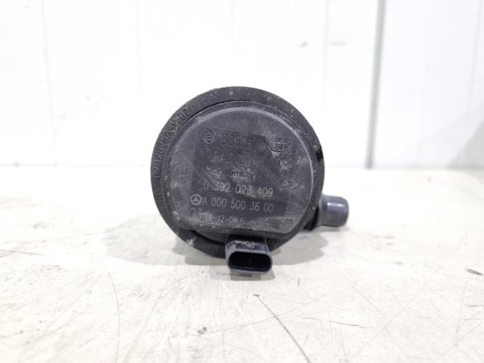 Gebruikte Waterpomp Mercedes A (177.0) 2.0 A-220 Turbo 16V Prijs € 49,00 Margeregeling aangeboden door GEJO Revisie & Onderdelen BV