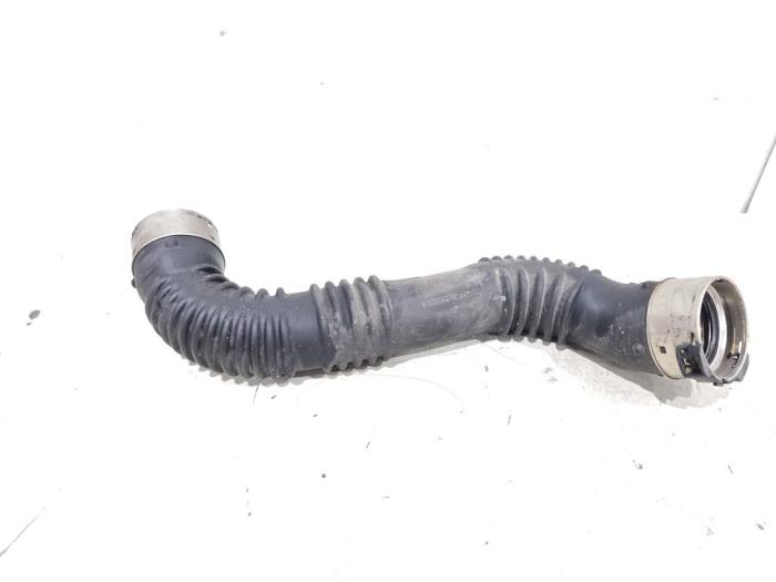 Gebruikte Intercooler Slang Mercedes A (177.0) 2.0 A-220 Turbo 16V Prijs € 39,00 Margeregeling aangeboden door GEJO Revisie & Onderdelen BV