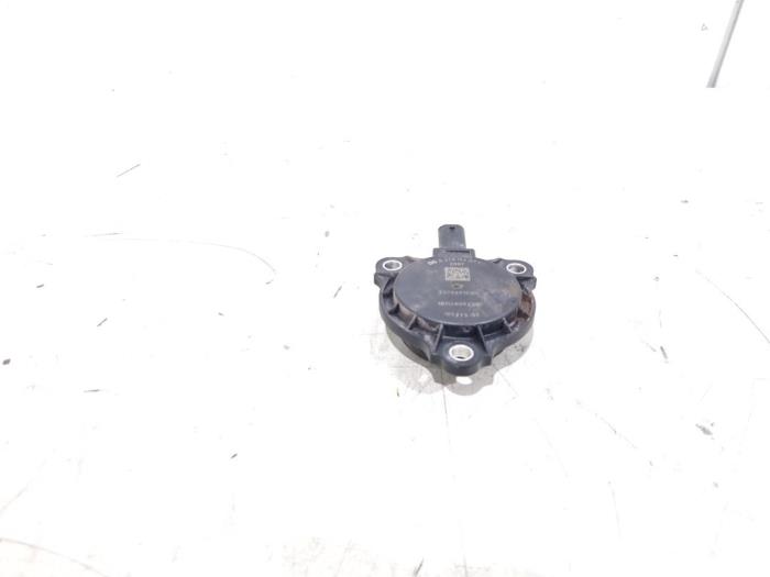 Gebruikte Nokkenas Sensor Mercedes A (177.0) 2.0 A-220 Turbo 16V Prijs € 4,00 Margeregeling aangeboden door GEJO Revisie & Onderdelen BV