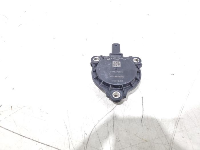 Gebruikte Nokkenas Sensor Mercedes A (177.0) 2.0 A-220 Turbo 16V Prijs € 4,00 Margeregeling aangeboden door GEJO Revisie & Onderdelen BV