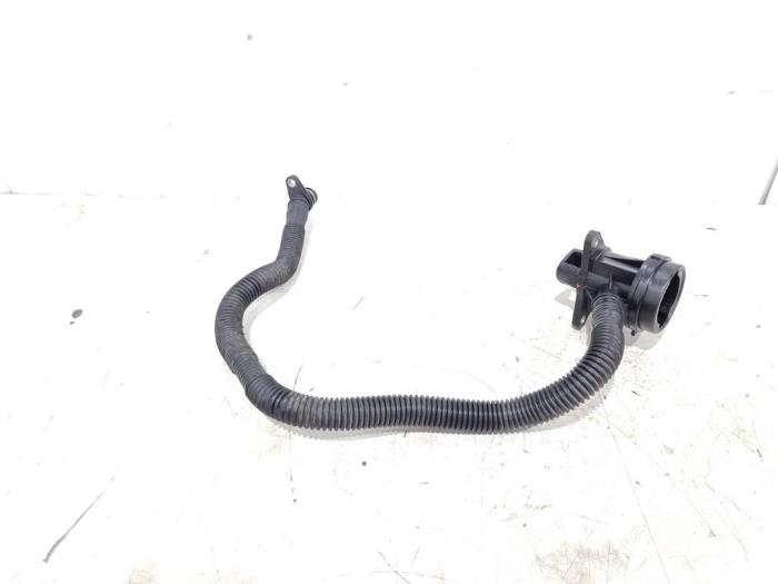 Gebruikte Vulpijp olie Mercedes A (177.0) 2.0 A-220 Turbo 16V Prijs € 24,00 Margeregeling aangeboden door GEJO Revisie & Onderdelen BV