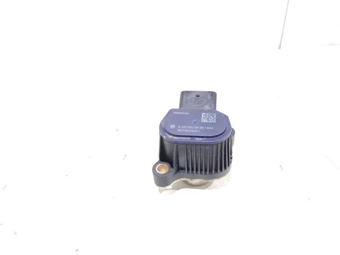 Gebruikte Nokkenas Sensor Mercedes A (177.0) 1.3 A-200 Turbo 16V Prijs € 19,00 Margeregeling aangeboden door GEJO Revisie & Onderdelen BV