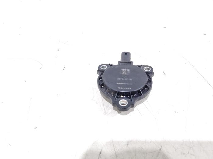 Gebruikte Nokkenas Sensor Mercedes A (177.0) 1.3 A-200 Turbo 16V Prijs € 4,00 Margeregeling aangeboden door GEJO Revisie & Onderdelen BV