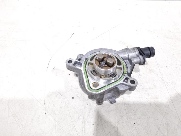Gebruikte Vacuumpomp (Benzine) Mercedes A (177.0) 1.3 A-200 Turbo 16V Prijs € 14,00 Margeregeling aangeboden door GEJO Revisie & Onderdelen BV