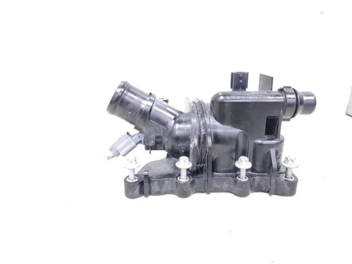 Gebruikte Thermostaat Mercedes A (177.0) 1.3 A-200 Turbo 16V Prijs € 60,00 Margeregeling aangeboden door GEJO Revisie & Onderdelen BV