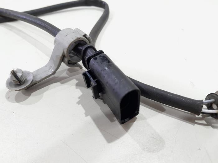 Lambda Sonde van een Volkswagen Polo VI (AW1) 1.0 MPi 12V 2019