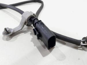 Lambda Sonde van een Volkswagen Polo VI (AW1) 1.0 MPi 12V 2019