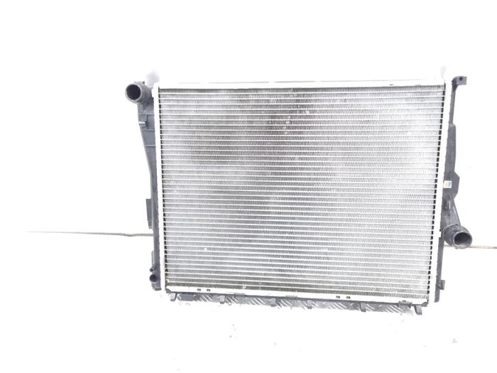 Gebruikte Radiateur BMW 3 serie (E46/4) 316i Prijs € 44,00 Margeregeling aangeboden door GEJO Revisie & Onderdelen BV