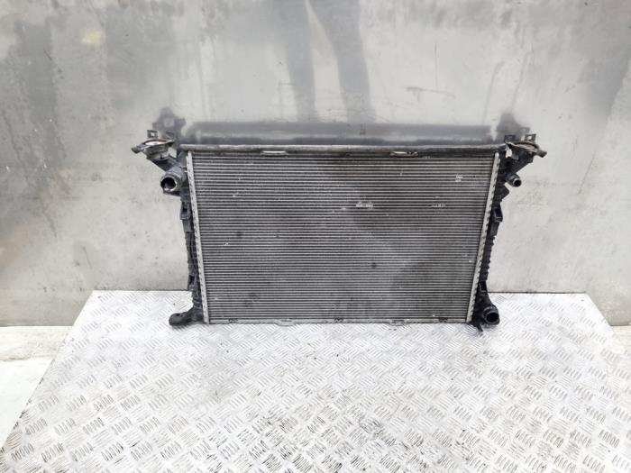 Gebruikte Radiateur Audi A4 Avant (B8) 3.0 TDI V6 24V Quattro Prijs € 59,00 Margeregeling aangeboden door GEJO Revisie & Onderdelen BV