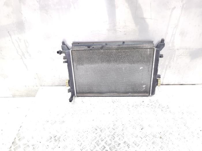 Gebruikte Radiateur Volkswagen Passat Variant (3C5) Prijs € 24,00 Margeregeling aangeboden door GEJO Revisie & Onderdelen BV