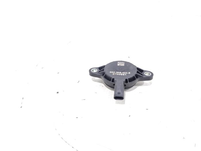 Gebruikte Nokkenas Sensor Volkswagen Golf VIII (CD1) 1.0 eTSI 12V Prijs € 19,00 Margeregeling aangeboden door GEJO Revisie & Onderdelen BV