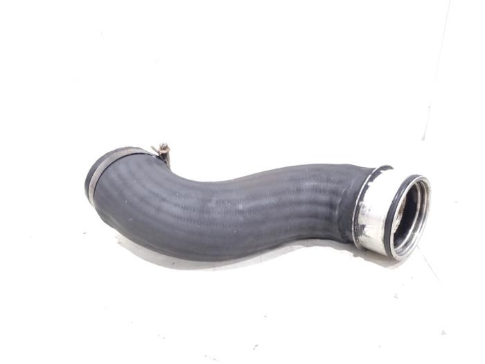 Gebruikte Intercooler Slang Mercedes Vito (639.7) 2.2 109 CDI 16V Prijs € 18,00 Margeregeling aangeboden door GEJO Revisie & Onderdelen BV