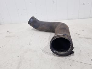 Intercooler Slang van een Mercedes-Benz Vito (639.7) 2.2 109 CDI 16V 2004