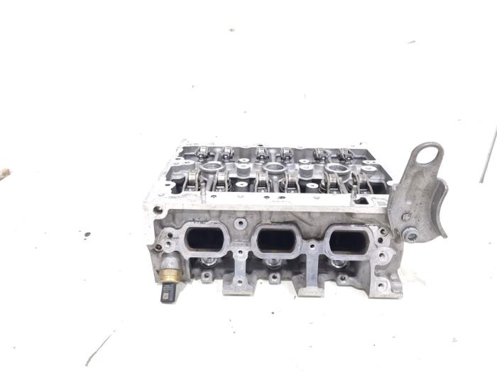 Gebruikte Cilinderkop Volkswagen Golf VIII (CD1) 1.0 eTSI 12V Prijs € 150,00 Margeregeling aangeboden door GEJO Revisie & Onderdelen BV