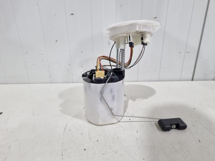 Gebruikte Tank element Pomp Audi A4 Avant (B8) 1.8 TFSI 16V Prijs € 99,00 Margeregeling aangeboden door GEJO Revisie & Onderdelen BV