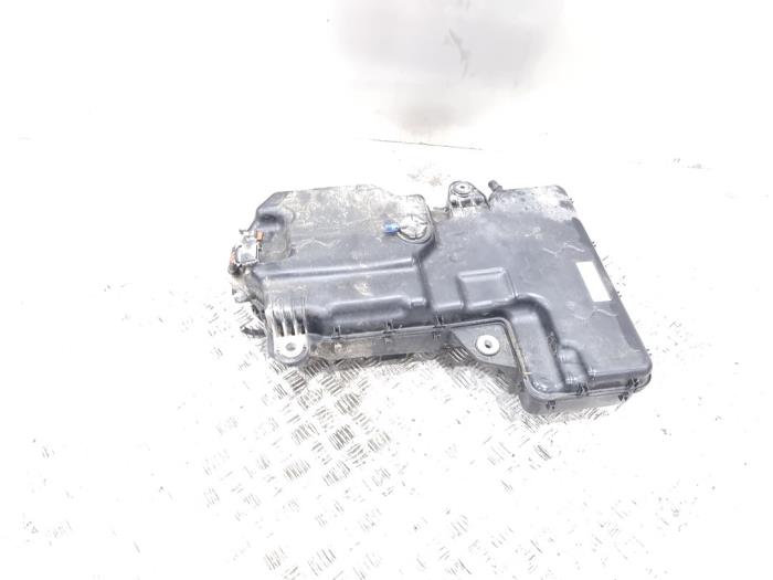 Gebruikte Adblue tank Volkswagen Transporter/Caravelle T6 2.0 TDI 150 4Motion Prijs € 155,00 Margeregeling aangeboden door GEJO Revisie & Onderdelen BV