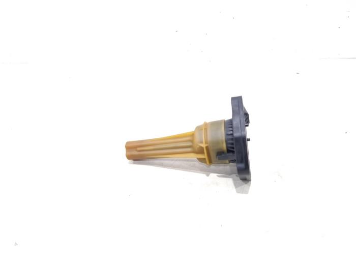 Gebruikte Oliepeil sensor Audi A1 Sportback (GBA) 1.0 25 TFSI 12V Prijs € 44,00 Margeregeling aangeboden door GEJO Revisie & Onderdelen BV
