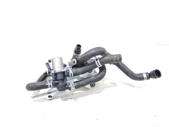Gebruikte Waterpomp Lynk &amp; Co 01 1.5 PHEV Prijs € 99,00 Margeregeling aangeboden door GEJO Revisie & Onderdelen BV