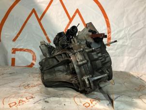 Gebruikte Versnellingsbak Renault Megane III Berline (BZ) 1.4 16V TCe 130 Prijs € 450,00 Margeregeling aangeboden door DagParts