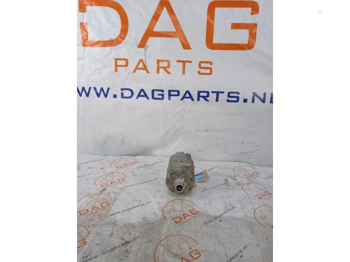 Gebruikte Aircopomp Ford Focus 2 1.6 Ti-VCT 16V Prijs € 125,00 Margeregeling aangeboden door Dag Parts