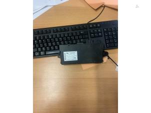 Gebruikte Accu controle module BMW X6 (E71/72) xDrive30d 3.0 24V Prijs € 60,00 Margeregeling aangeboden door DagParts