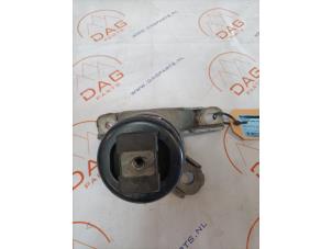 Gebruikte Motorrubber Landrover Range Rover Evoque (LVJ/LVS) 2.2 SD4 16V Coupe Prijs € 35,00 Margeregeling aangeboden door DagParts