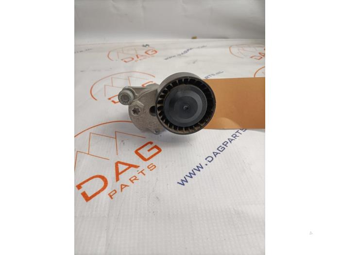 Gebruikte Spanner multiriem Volkswagen Polo V (6R) 1.2 TSI 16V Prijs € 19,90 Margeregeling aangeboden door Dag Parts