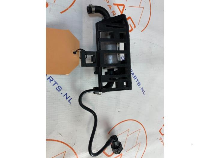 Gebruikte Tank element Pomp Audi A3 (8V1/8VK) 2.0 TFSI Ultra 16V Prijs € 180,00 Margeregeling aangeboden door Dag Parts