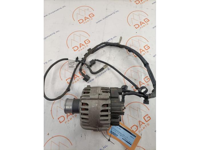 Gebruikte Dynamo Volkswagen Golf VII (AUA) 1.0 TSI 12V BlueMotion Prijs € 70,00 Margeregeling aangeboden door Dag Parts