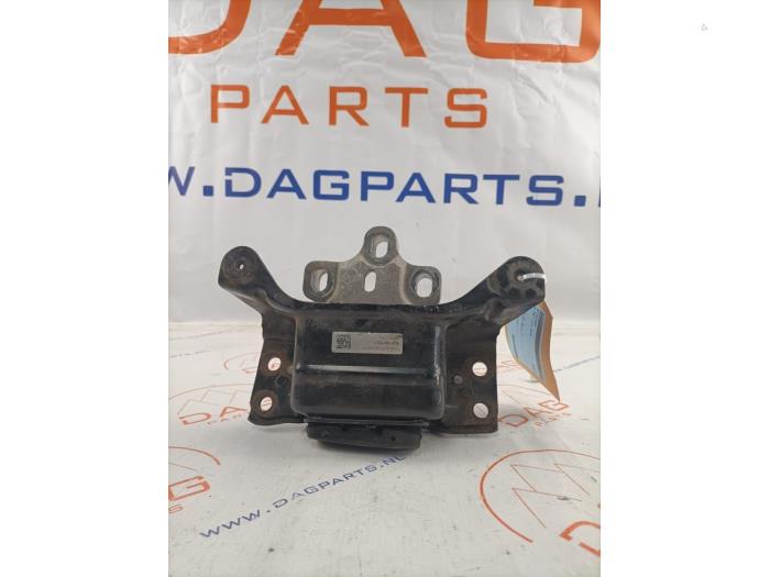 Gebruikte Motorrubber Volkswagen Golf VII (AUA) 2.0 TDI 16V Prijs € 25,00 Margeregeling aangeboden door Dag Parts