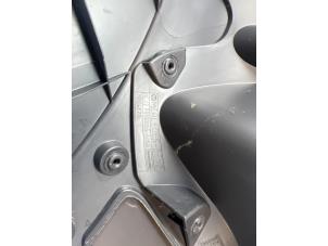 Gebruikte Bekleding bagageruimte Mercedes Vito (639.7) 3.0 122 CDI V6 24V Prijs € 100,00 Margeregeling aangeboden door DagParts