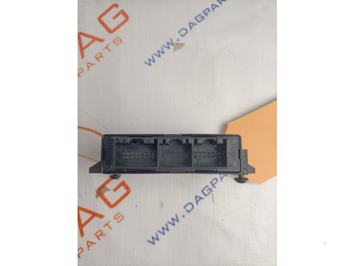 Gebruikte PDC Module Renault Megane II (LM) 1.5 dCi 80 Prijs € 30,00 Margeregeling aangeboden door Dag Parts