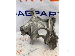 Gebruikte Motorsteun Audi A4 Avant (B9) 3.0 TDI V6 24V Quattro Prijs € 65,00 Margeregeling aangeboden door DagParts