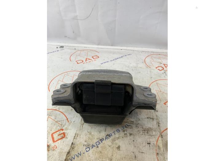 Gebruikte Motorsteun Volkswagen Tiguan (5N1/2) 2.0 TDI 16V 4Motion Prijs € 25,00 Margeregeling aangeboden door Dag Parts