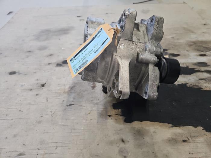 Gebruikte Dynamo Jeep Renegade (BU) 1.3 4XE 240 16V Prijs € 500,00 Margeregeling aangeboden door Dag Parts
