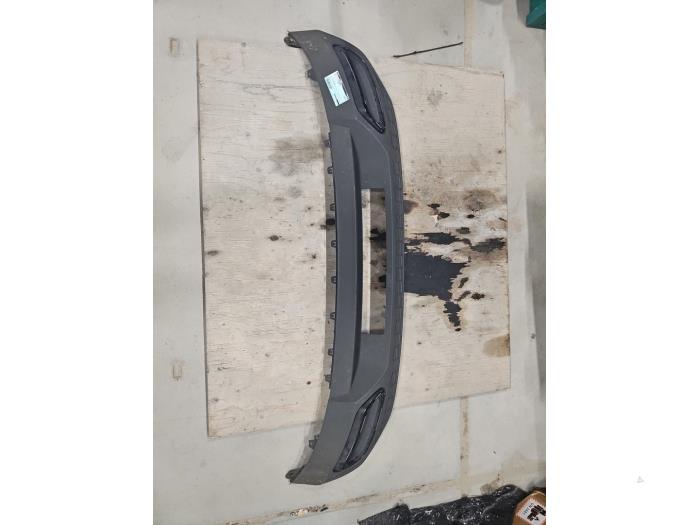 Gebruikte Diffuser achterbumper Audi A3 Sportback (8YA) 2.0 30 TDI 16V Prijs € 50,00 Margeregeling aangeboden door Dag Parts