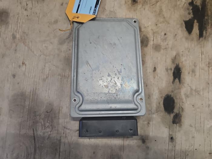 Computer hoogteregeling van een Volkswagen Golf VII (AUA) 2.0 GTI 16V Clubsport 2017