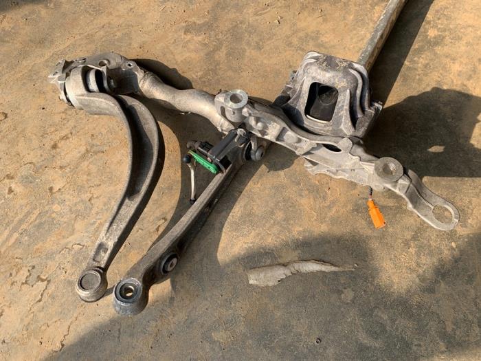 Subframe van een Audi Q5 (8RB) 2.0 TFSI 16V Quattro 2009