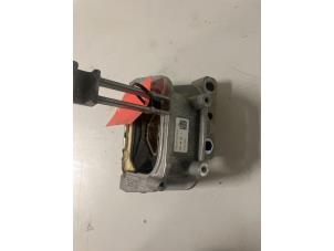 Gebruikte Motorsteun Volkswagen Passat Variant (3G5) 2.0 TDI 16V 190 Prijs € 45,00 Margeregeling aangeboden door DVZ Carparts