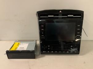 Gebruikte Display Multi Media regelunit Hyundai Tucson (NX) 1.6 T-GDI Hybrid 48V Prijs € 699,99 Margeregeling aangeboden door DVZ Carparts
