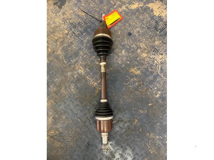 Gebruikte Aandrijfas links-achter Ford Kuga III (DFK) 1.5 EcoBoost 12V 120 Prijs € 300,00 Margeregeling aangeboden door DVZ Carparts