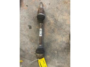 Gebruikte Steekas links-achter Renault Twingo III (AH) 0.9 Energy TCE 90 12V Prijs € 29,00 Margeregeling aangeboden door DVZ Carparts