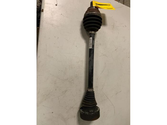 Gebruikte Aandrijfas links-achter Audi RS 3 Limousine (8VS/8VM) 2.5 TFSI 20V Quattro Prijs € 29,00 Margeregeling aangeboden door DVZ Carparts